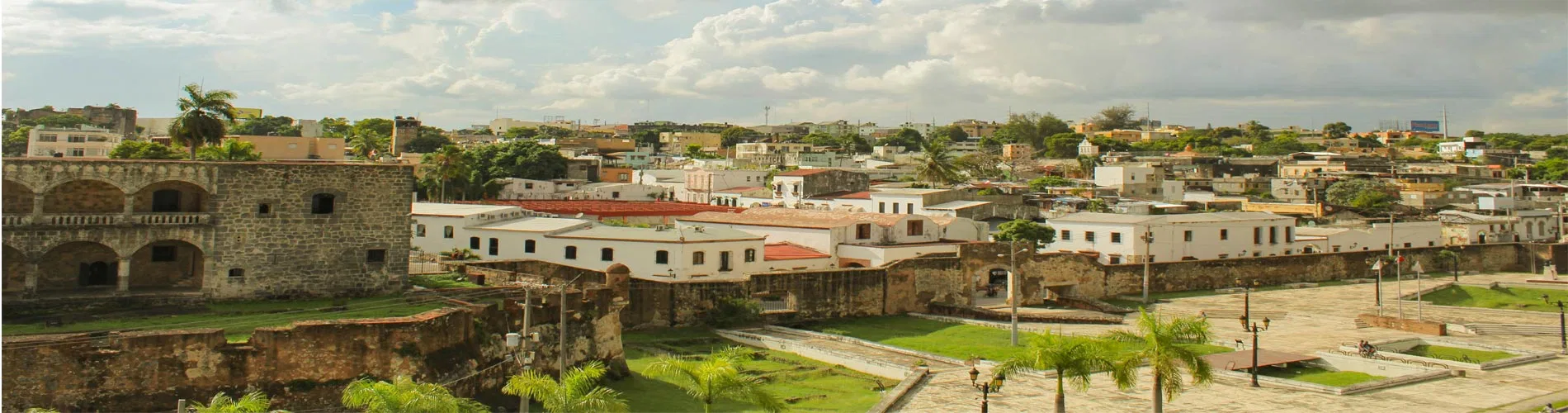 Vista destacada de SANTO DOMINGO, PUERTO PLATA Y SAMANÁ DESDE MONTERREY